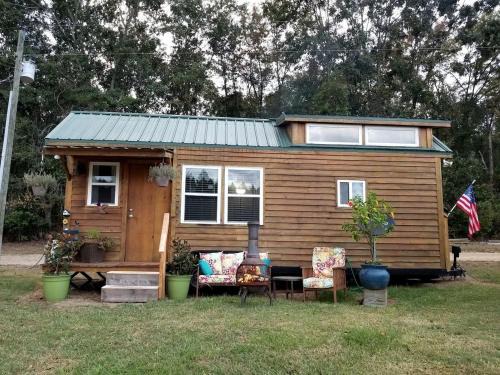 Georgia Coast Casa | Gorgeous Georgia Tiny Home for a Couples Retreat
