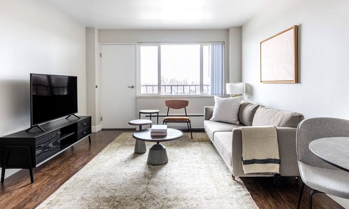 West Highland Apartamento | Gorgeous Highland 1BR, 2 blocks from Highland Park by Blueground