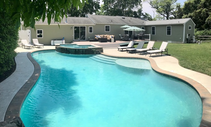 Swainton Casa | HERMOSA 3 CAMA / 3. ¡5 BAÑOS EN CASA, PISCINA CLIMATIZADA / TINA CALIENTE, Y MUCHAS COMODIDADES!