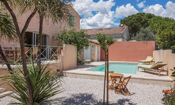 Creissan Casa | Bonita casa en Creissan con WiFi