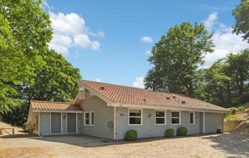 Fjellerup Strand Casa | Gorgeous Home In Glesborg With Sauna