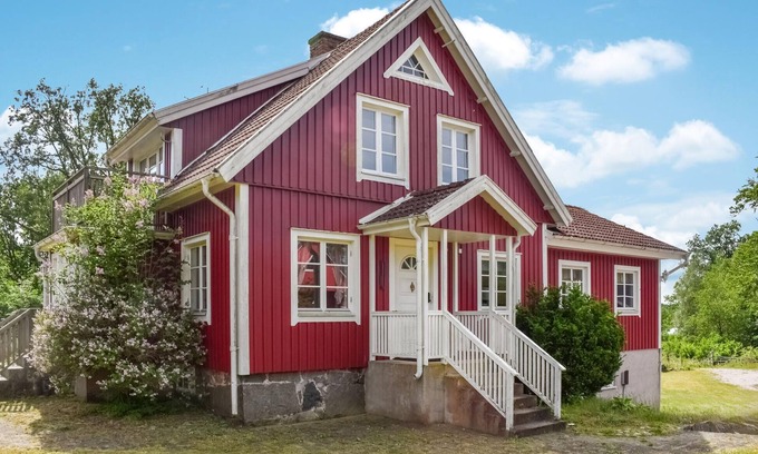 Rodeby Casa | Preciosa casa en Holmsjö con vistas al.