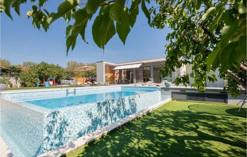 Sestanovac Casa | Gorgeous Home In Katuni With Wifi