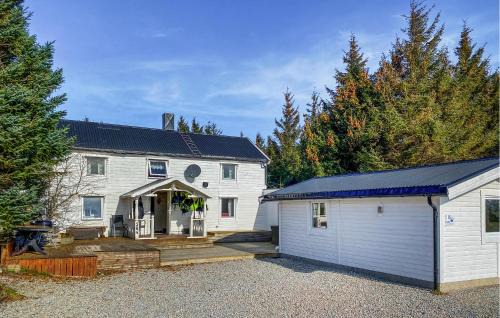 Bogoyvaer Casa | Gorgeous Home In Kverva With Wifi