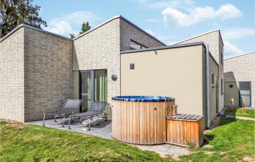 Lembruch Casa | Gorgeous Home In Lembruchdümmer See