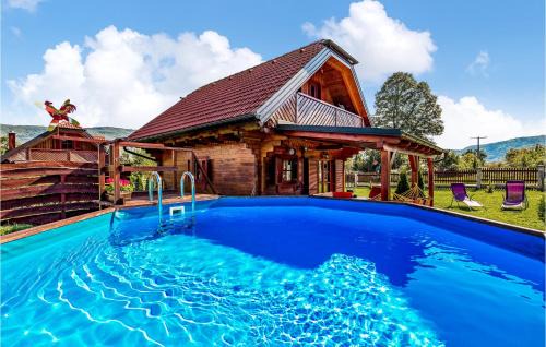 Licko Lesce Casa | Gorgeous Home In Licko Lesce