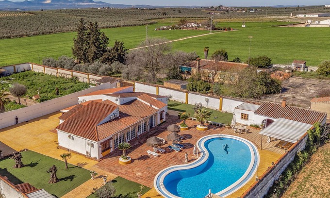 Puente Genil Casa | Preciosa casa en Puente Genil con WiFi