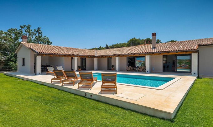 Valdebek Casa | Villa Marialba