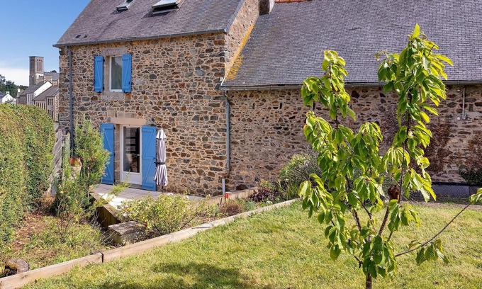 Saint-Clet Casa | Preciosa casa en Saint-Clet con WiFi