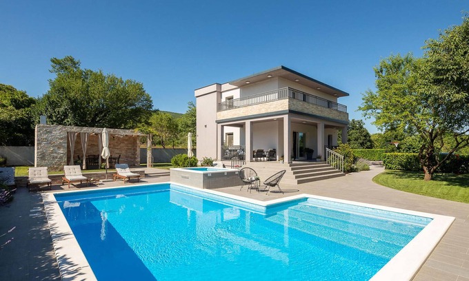 Dicmo Casa | Hermosa casa en Sicane
