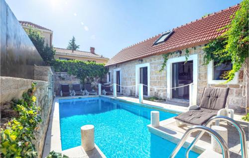 Sinj Casa | Gorgeous Home In Sinj