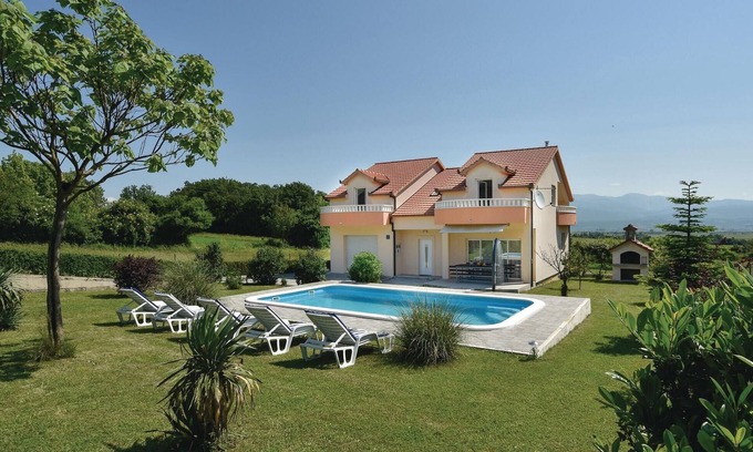 Sinj Casa | Preciosa casa en Sinj