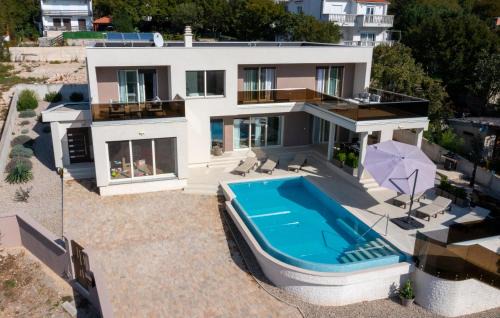 Smrika Casa | Gorgeous Home In Smrika With Sauna