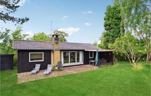 Holloselund Casa | Gorgeous Home In Vejby With Kitchen