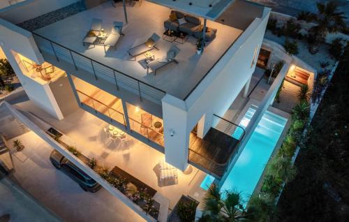 Vis Casa | Gorgeous Home In Vis With Sauna