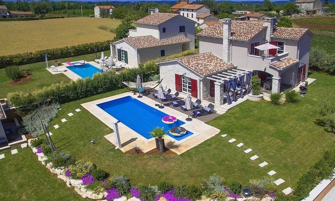 Lasici Casa | Preciosa casa en Vizinada
