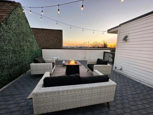 East Hill Casa | Gorgeous Home Rooftop Deck 3 Bdrs 3 Baths
