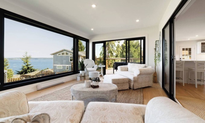 Chemainus Casa | Gorgeous Home with Hot Tub & Ocean Views
