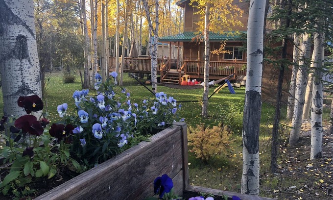 Healy Casa | Gorgeous House in Healy, with HOT TUB