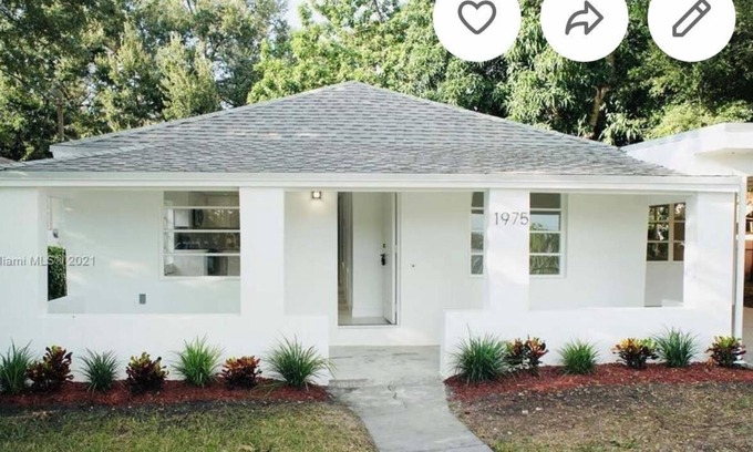 Opa-Locka Casa | Gorgeous house with AC in vibrant Opa-locka