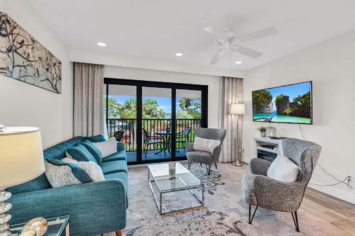 Park Shore Casa | Gorgeous Inside - Stunning Resort Views
