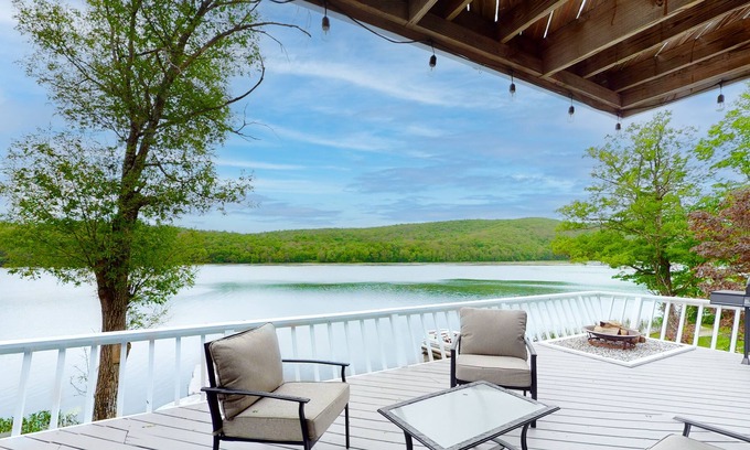 Hubbardton Casa | Gorgeous lakefront gem with private dock, deck, firepit, grill, fireplace & WiFi