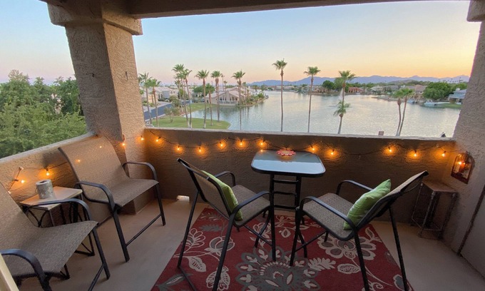 Portofino Condominio | Gorgeous Lakeview Resort Style Condo