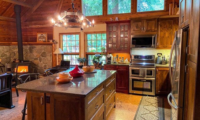 Cherryville Casa | Gorgeous Lodge in Nature On Private Resort With Lake