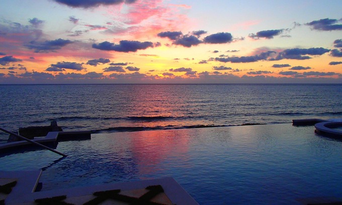 Isla Mujeres Casa | ¡La casa de lujo más nueva en Isla Mujeres! Casa frente al mar con vistas ilimitadas!