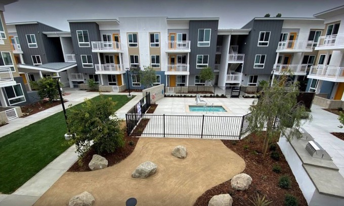Oxnard Apartamento | Gorgeous Luxury Apartment 5 minute drive to the Beach