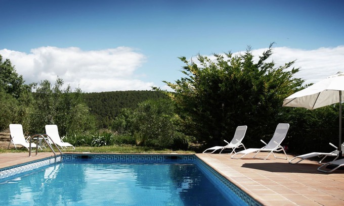 La Llacuna Villa | Mansión en el campo en La Llacuna con piscina privada
