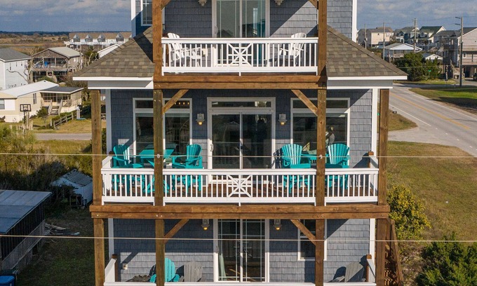 North Topsail Beach Casa | Gorgeous Ocean and Sound Views Await at Good Better Beach!