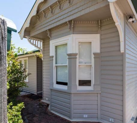 South Launceston Apartamento | Gorgeous on Galvin - Close To Town Yet A Mile Away!