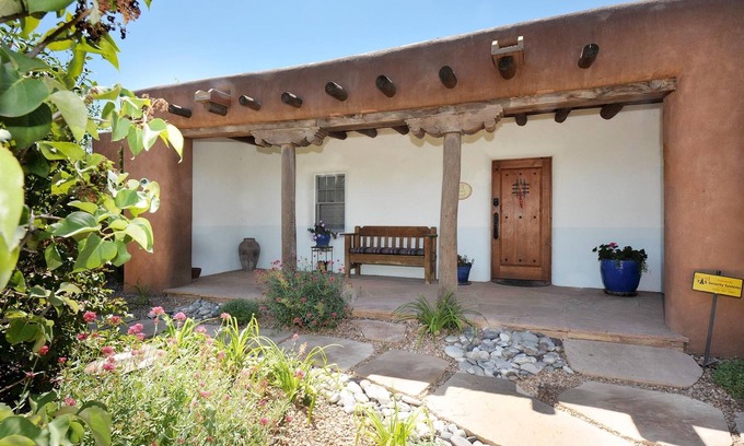 Historic Eastside Casa | Precioso en García: Lux Adobe en el histórico Eastside