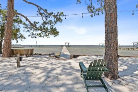 Mary Esther Casa | Gorgeous! Petey's Place! Waterfront! Private Pool! Free Activities Included!