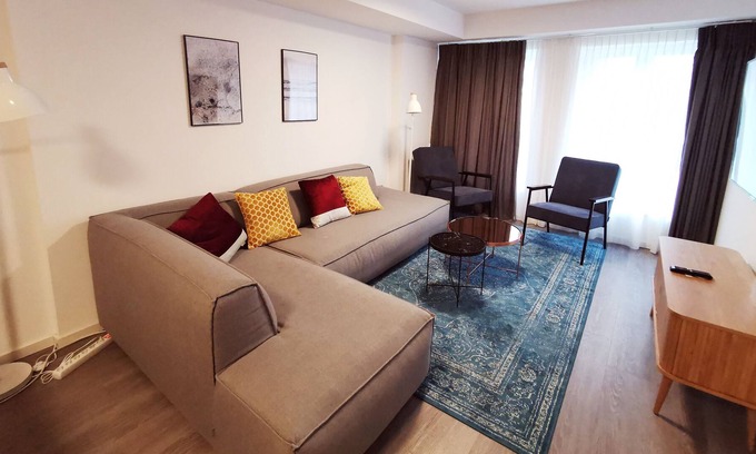 Dusseldorf Old Town Apartamento | GORGEOUS Place on PERFECT Location!