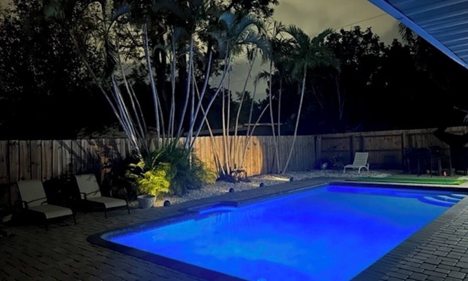 Park East Casa | Gorgeous Pool Home Minutes to Downtown/Beaches