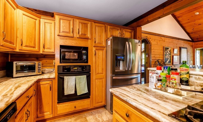 Ingles Casa | Gorgeous Private Spot on Claytor Lake! 4BR/S10