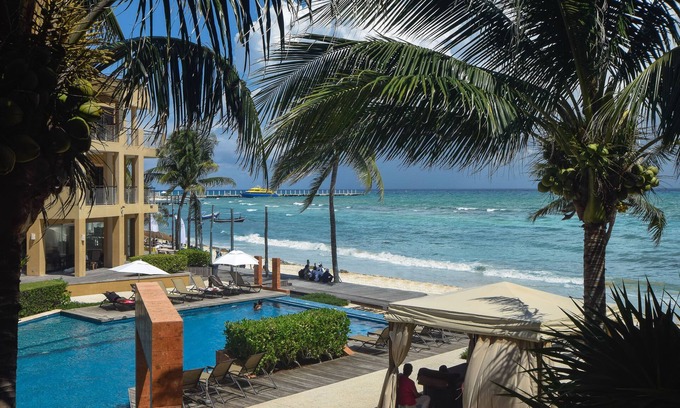 Centro de Playa del Carmen Condominio | Gorgeous Reef 203 w/ Ocean Views 2BR at El Faro