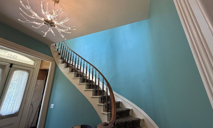 West Main HIll Apartamento | Gorgeous renovated historic 2-bedroom apartment in Kalamazoo