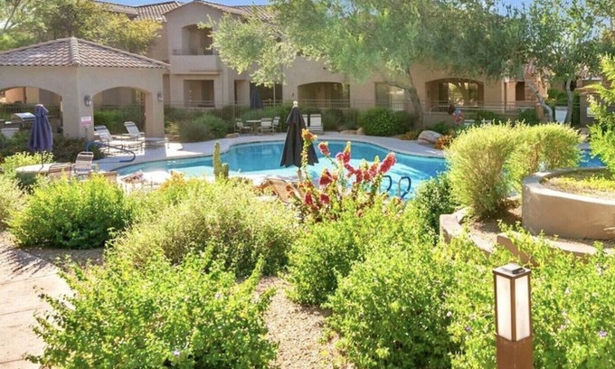 Talon Retreat Condominio | Gorgeous Resort Style Condo First Floor2 bd/2ba + OfficeNorth Scottsdale