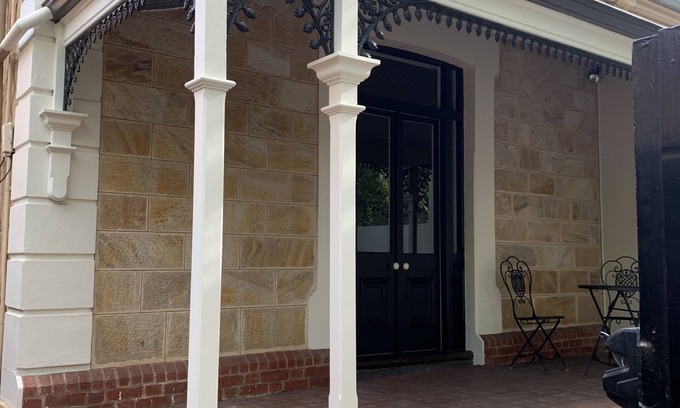 North Adelaide Casa | Gorgeous Sandstone House - easy access to all Adelaide can offer