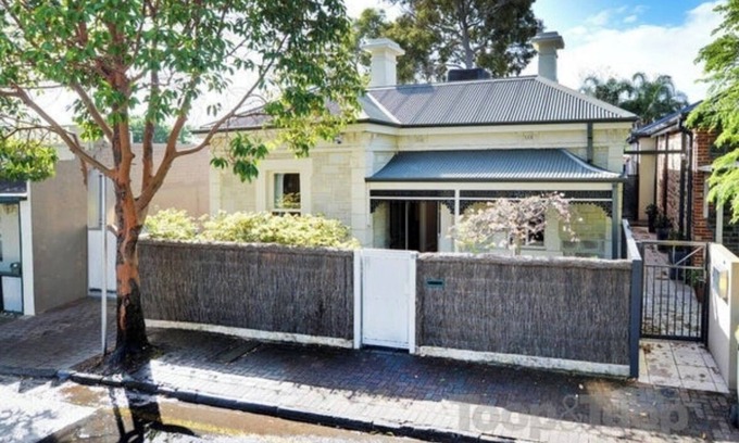Norwood Casa | Gorgeous sandstone villa in the heart of Norwood