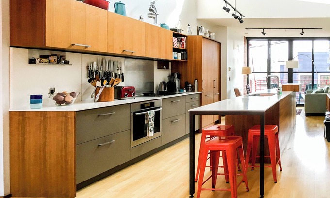 Columbia City Casa | Gorgeous Seattle Walk-Up w/Roof Deck & Light Rail to UW