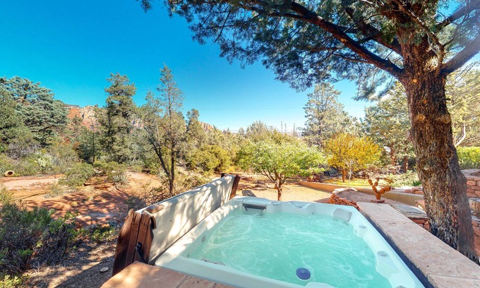 West Sedona Cabaña | Gorgeous Sedona home with hot tub & breathtaking views