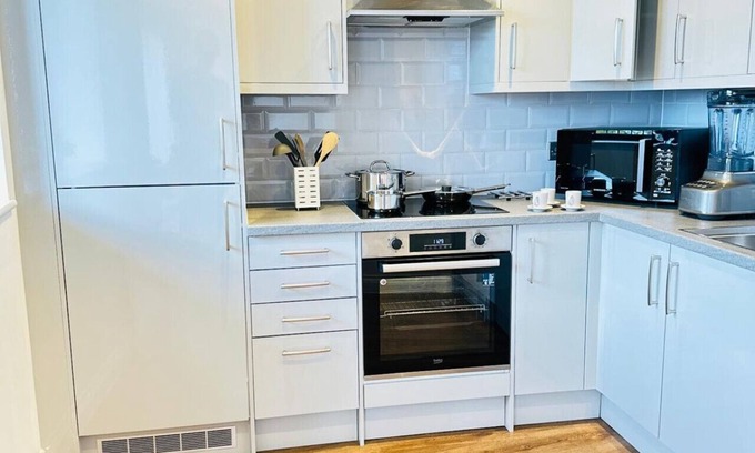Brentwood Apartamento | Gorgeous serene spacious luxury apartment