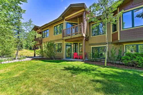 Steamboat Springs Casa | Gorgeous Steamboat Townhome Shuttle to Ski Resort