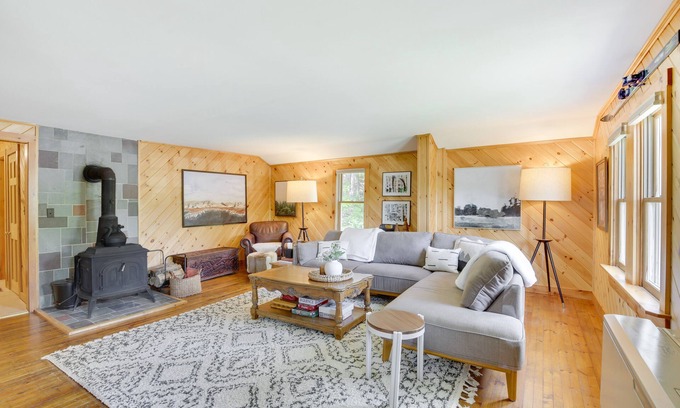 Hanover Cabina | Gorgeous Sunday River Cabin w/ Saltwater Hot Tub!