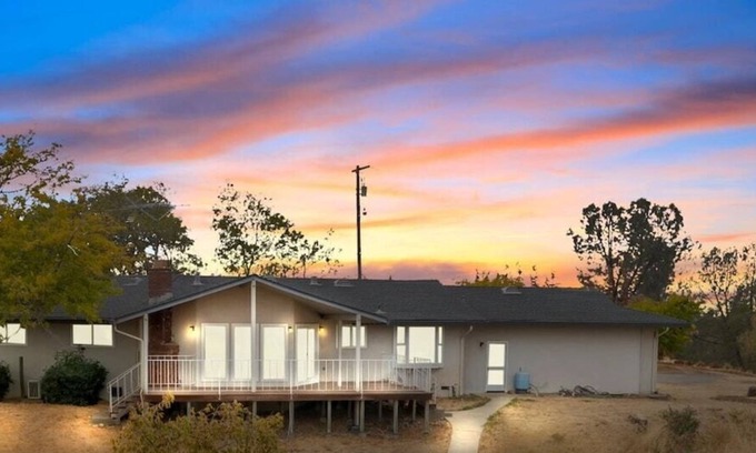 Loomis Casa | Gorgeous View. Private, Quiet