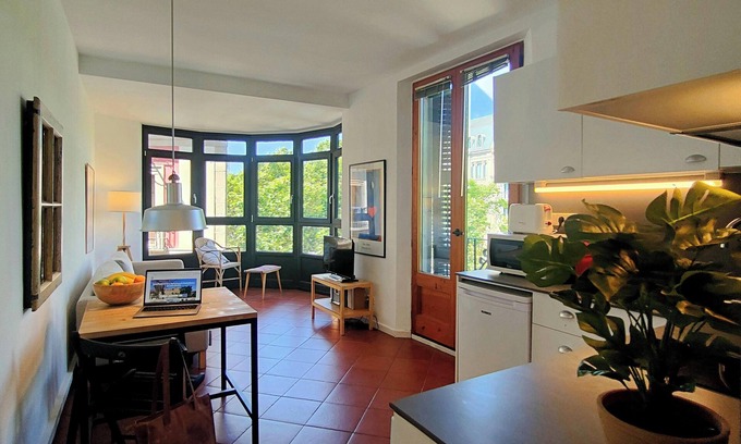Barrio Gótico Apartamento | Rambla A - Gorgeous views over La Rambla